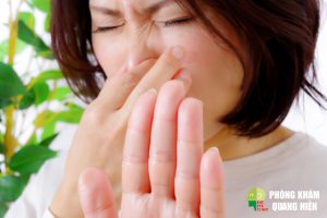 cách xông mũi trị viêm mũi dị ứng