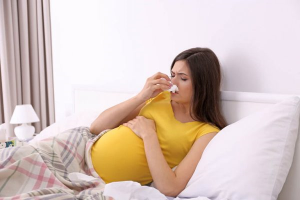cách trị nghẹt mũi cho bà bầu