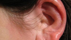 viêm tai giữa có lây không